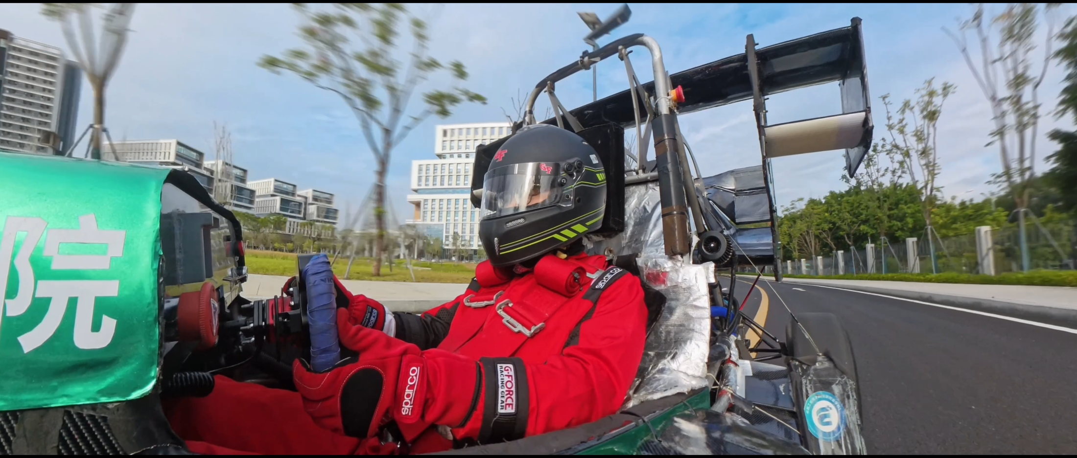 莞工F1 静帧 4